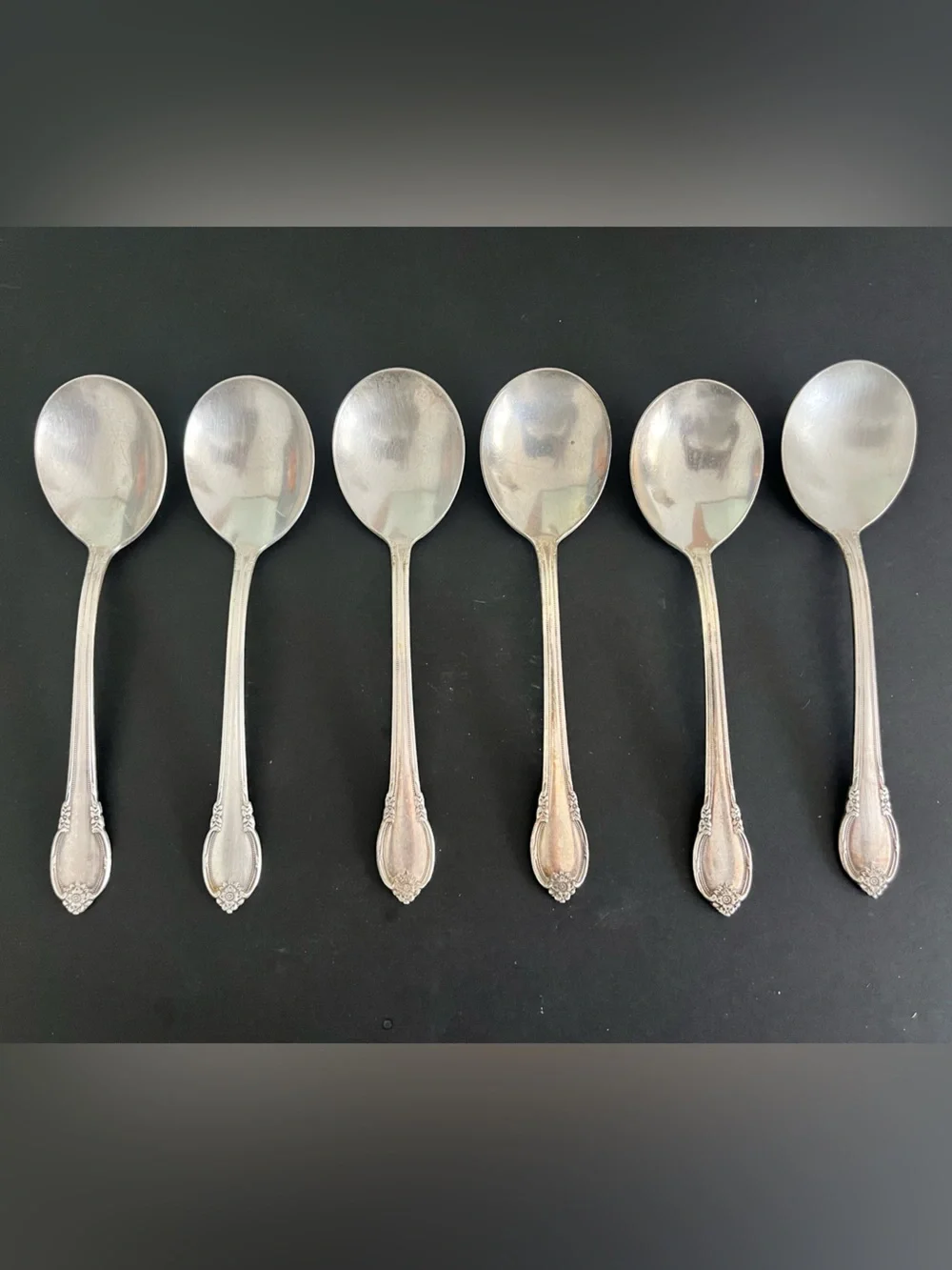 Vtg 1847 ROGERS BROS IS REMEMBRANCE Round Soup Spoons Set of 6